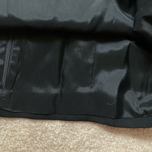 Hawksley & Wight Black Sleeveless Lined Top - Size 2 - Picture 5 of 9